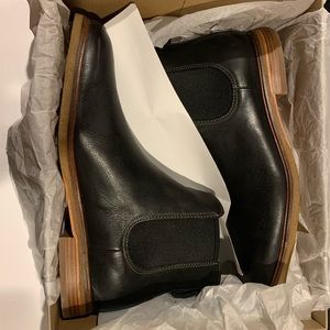 BRAND NEW!!! Clarks Clarkdale Gobi